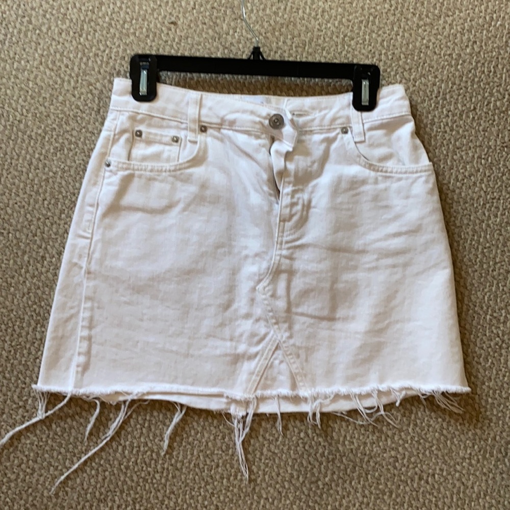 white urban outfitter denim skirt